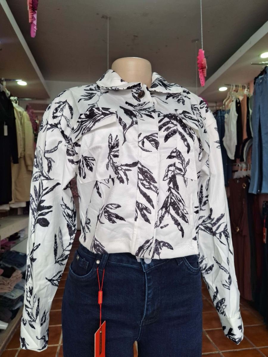 Imagen 2 de Chaqueta con estampado de hojas