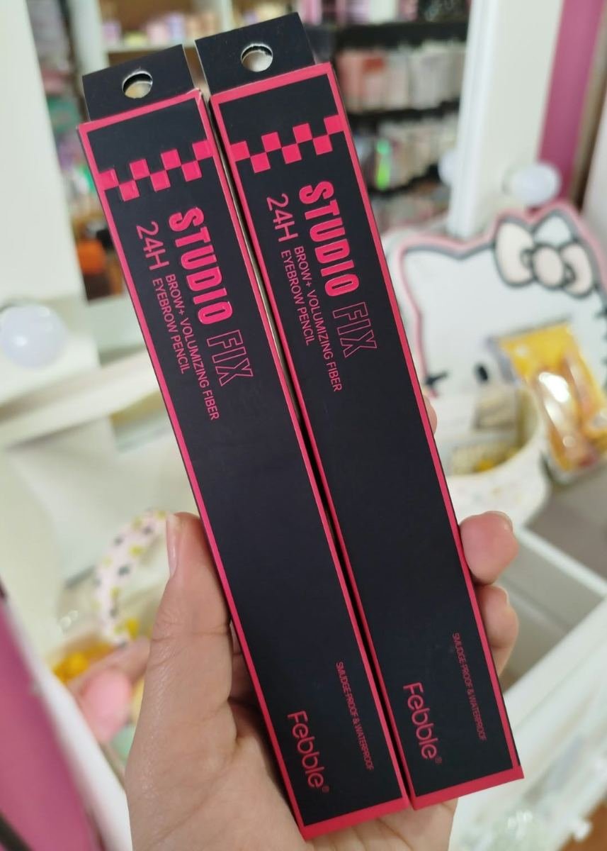 lapiz para cejas Studio Fix febble - Maquillaje