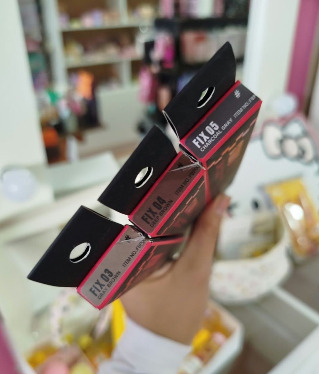 Imagen 2 de lapiz para cejas Studio Fix febble